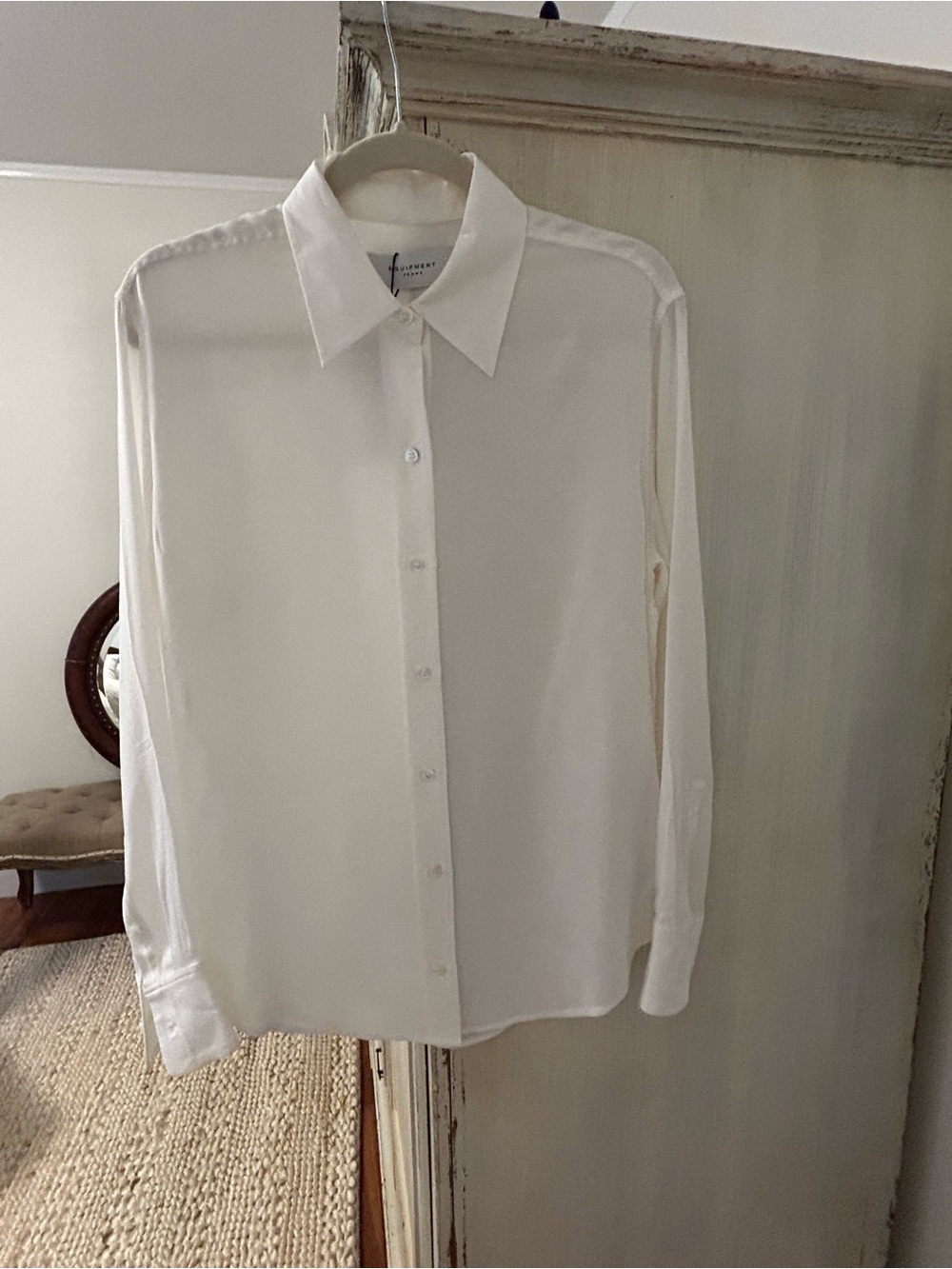 Equipment Femme, White, 100%  Silk Blouse, Size Small